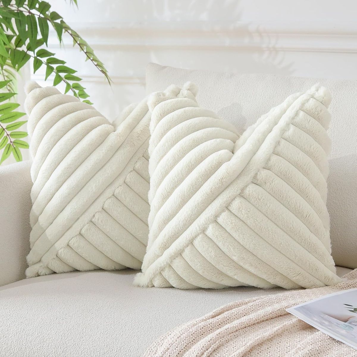 Highspecial dekorative tekstilpakke med puder og plaider